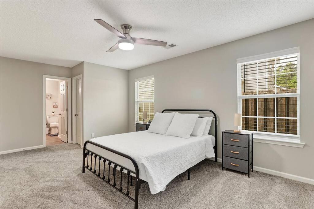 Modern And Comfortable For Your Next Stay! Holiday home *