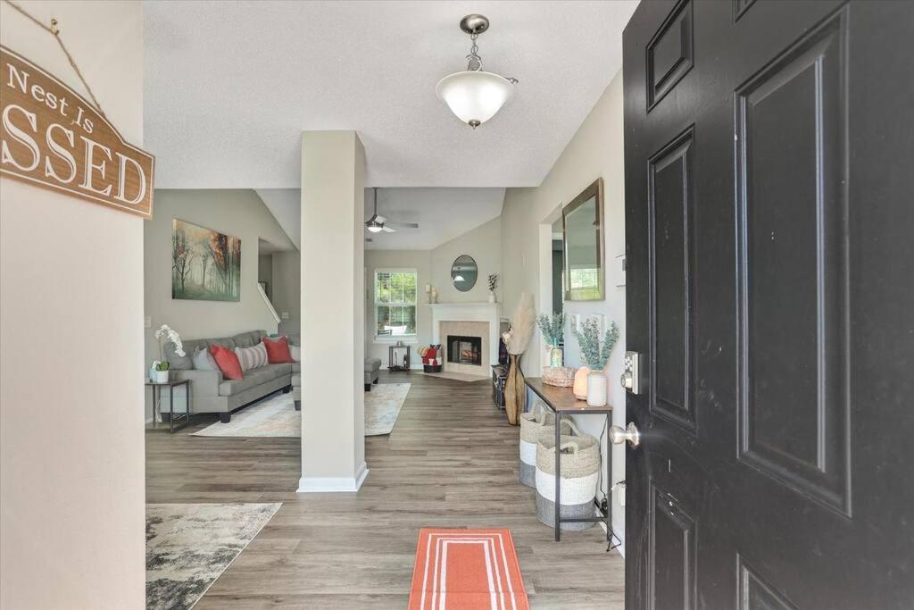 Modern And Comfortable For Your Next Stay! Holiday home Savannah