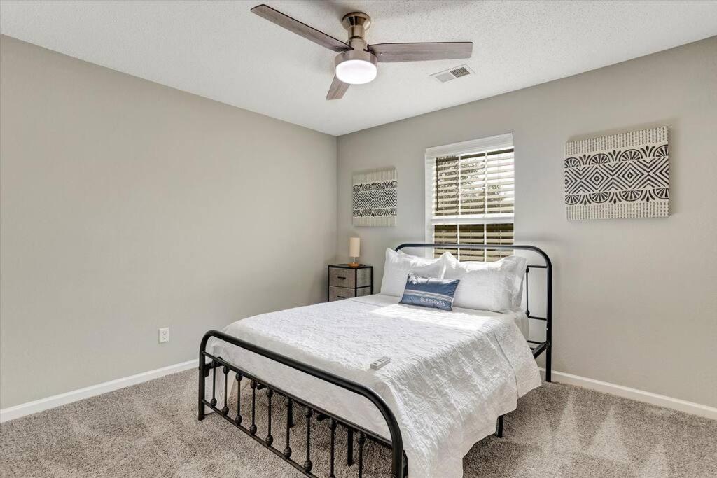 Modern And Comfortable For Your Next Stay! Holiday home *