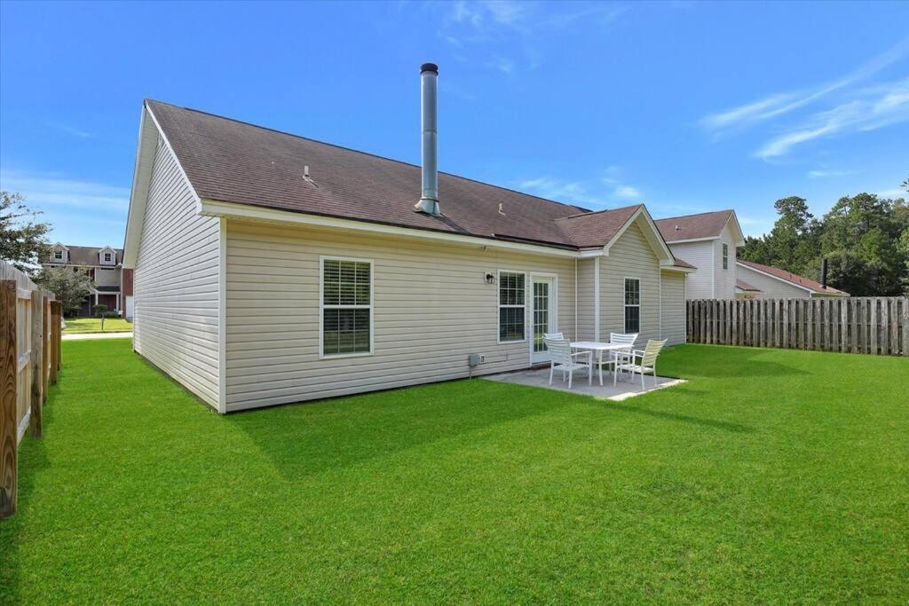 Modern And Comfortable For Your Next Stay! Holiday home Savannah