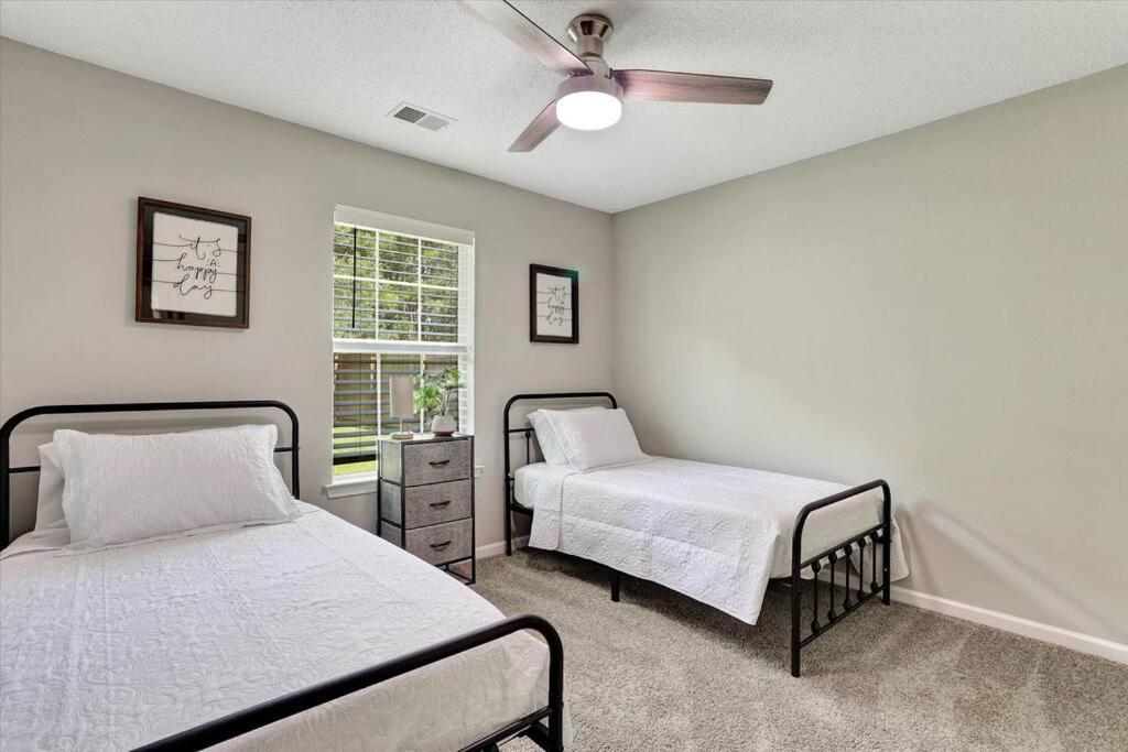 Modern And Comfortable For Your Next Stay!