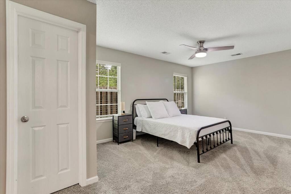 Modern And Comfortable For Your Next Stay!