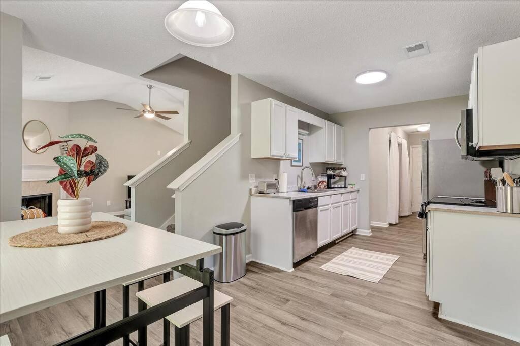 Holiday home Modern And Comfortable For Your Next Stay! Savannah